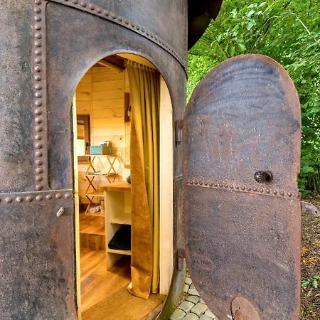 Le Chaudron De De La Ferme Froidefontaine * Havelange